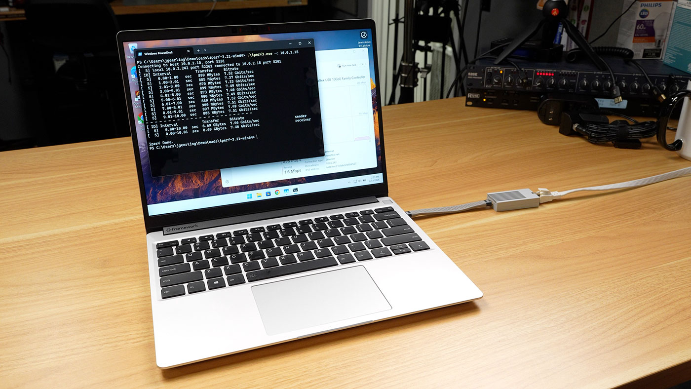 Framework 13 with AMD Ryzen AI 5 340 running 10G USB Ethernet Test over USB 3.2 Gen 2x1