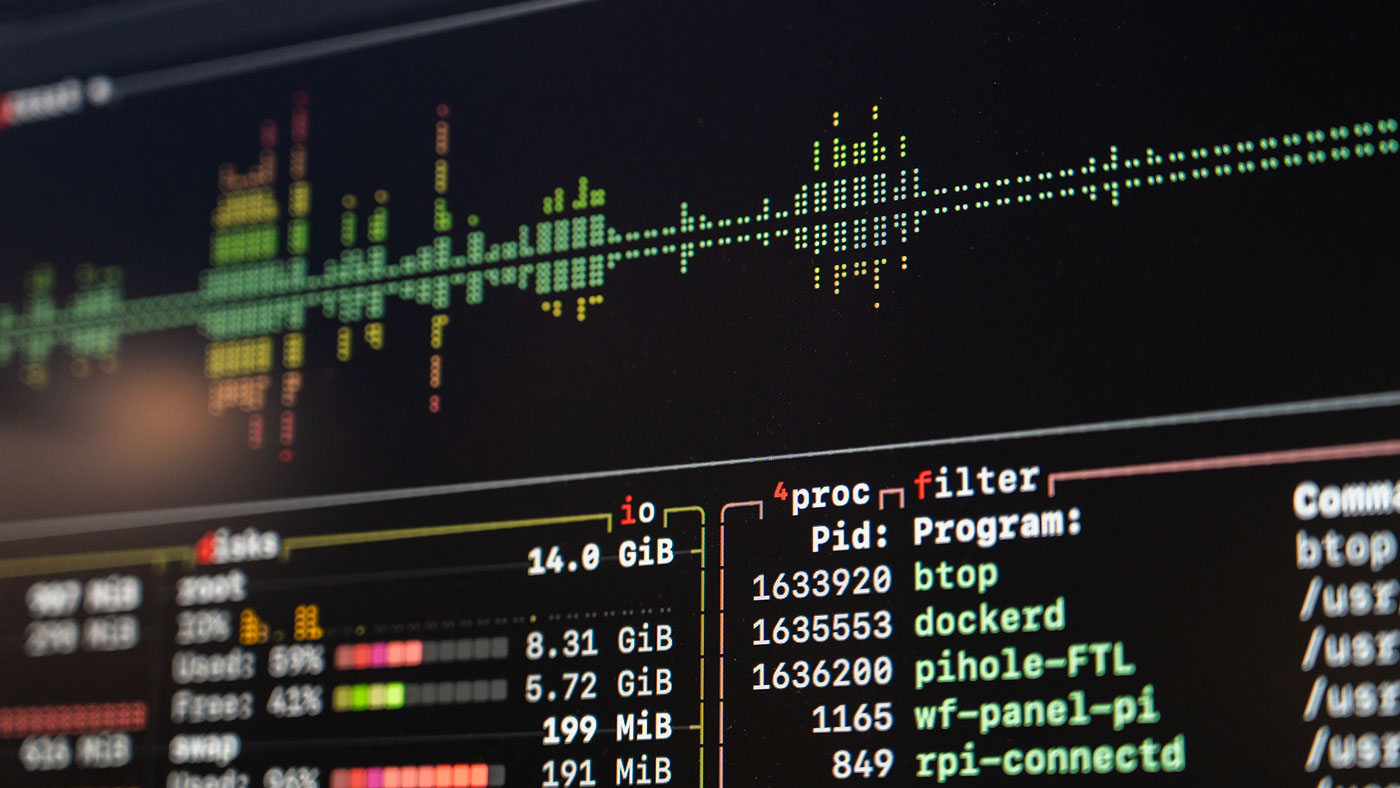 btop colorful Linux graph