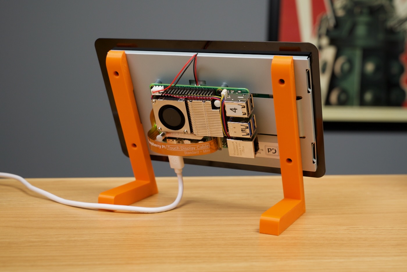 Raspberry Pi Touch Display 2 - custom 3D printed legs