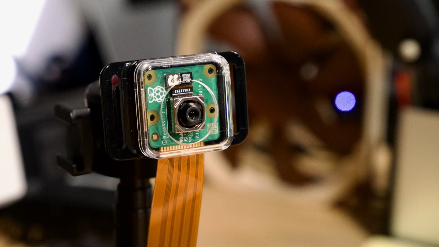 Raspberry Pi Camera module 3 on Tripod