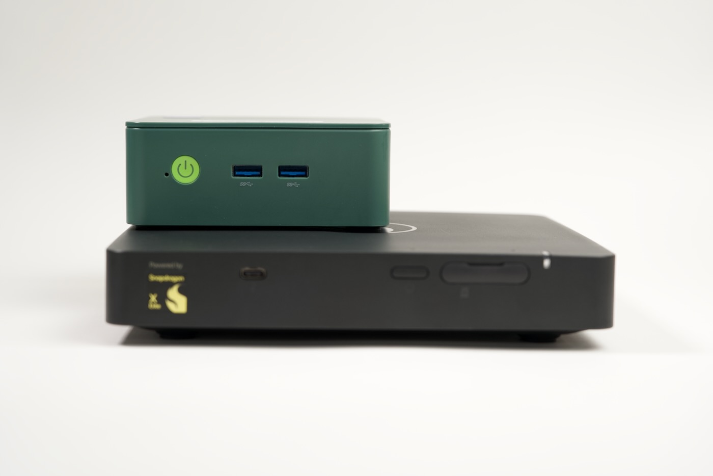 Snapdragon Dev Kit - size compare GMKtek mini PC